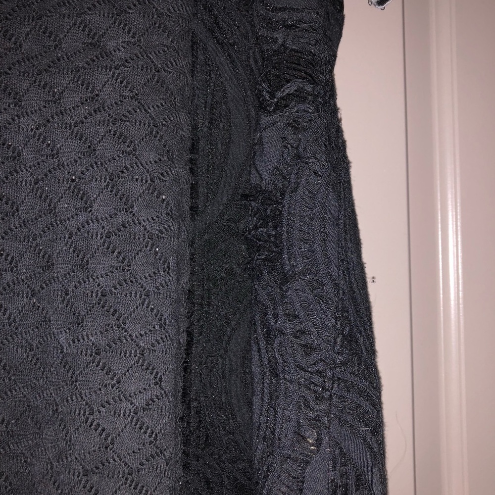 Lace top - Picture 3 of 5